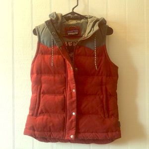 Women’s down vest